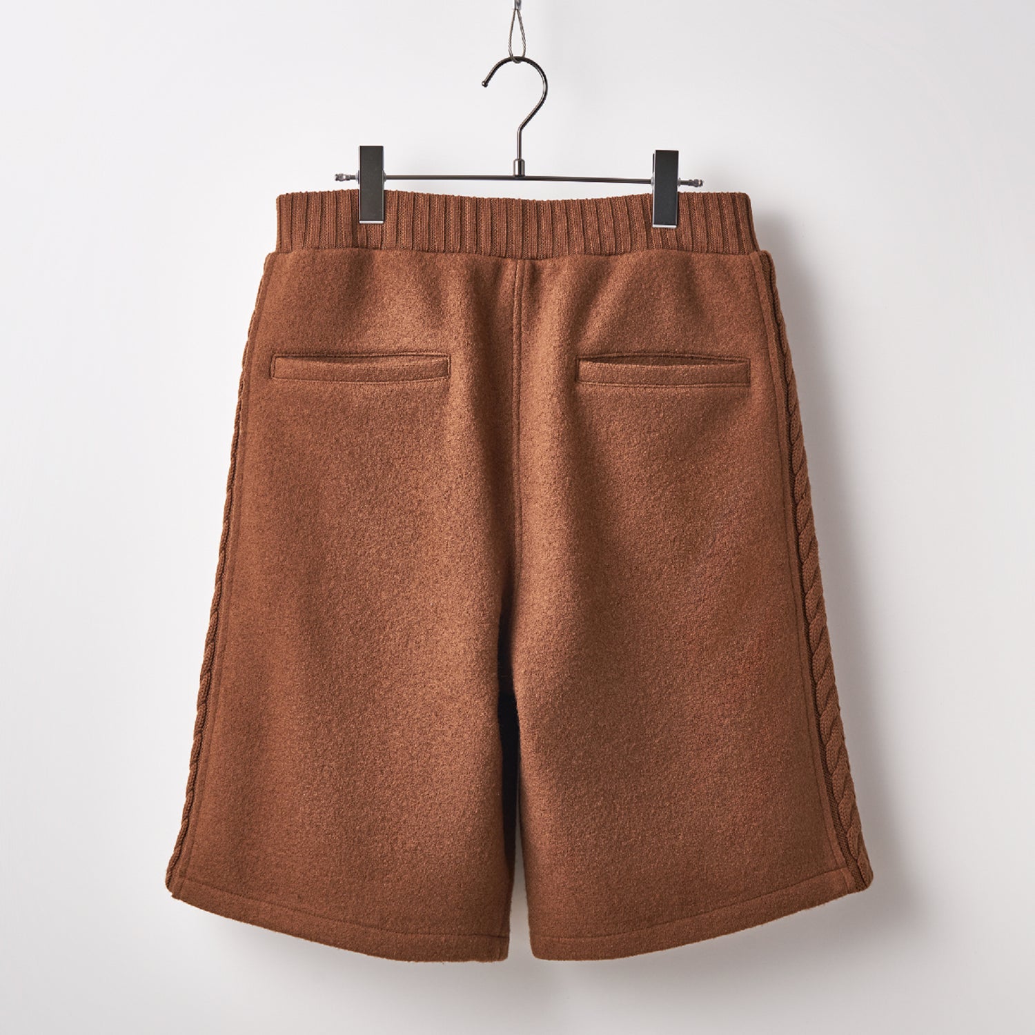 Wool felt cable short pants Camel