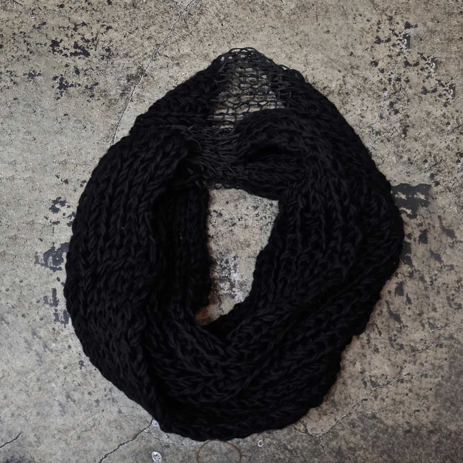 KNITTING LEATHER SNOOD カラー:ブラック