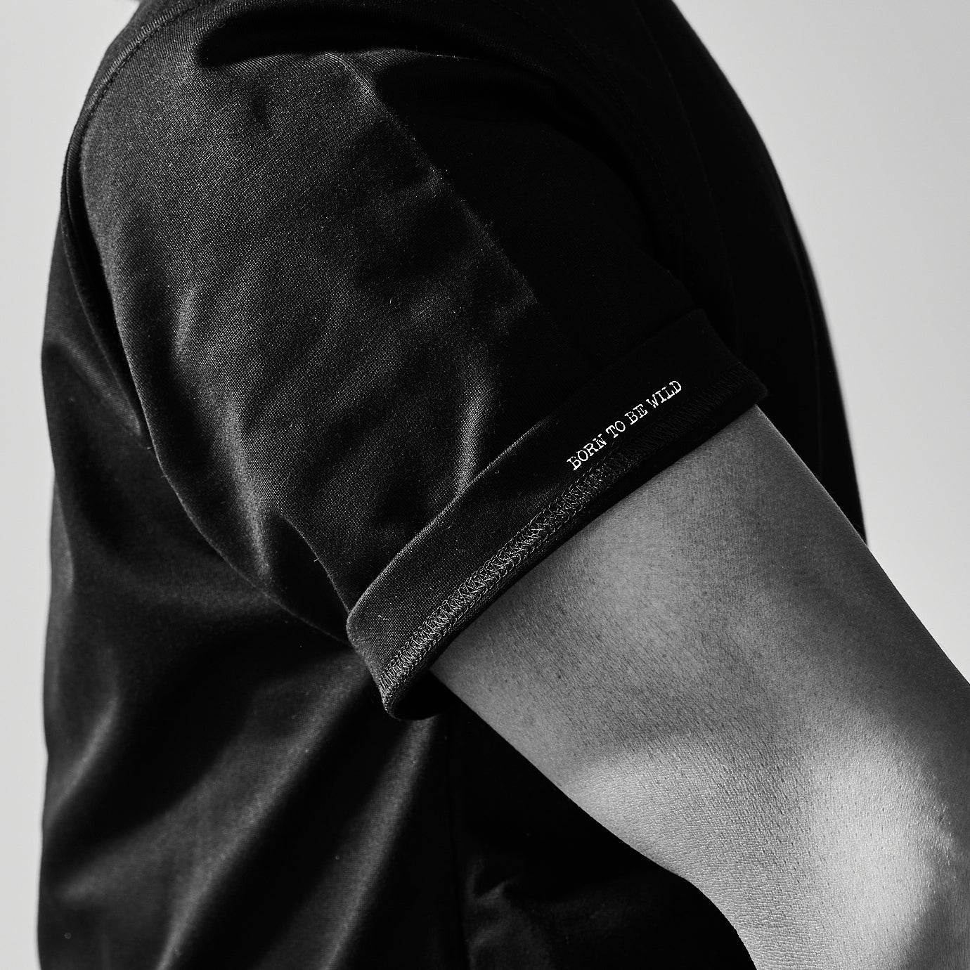 干場×サトシーノ コラボブランド Tシャツ「T-1」