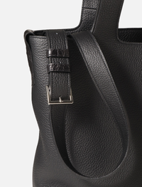 Haute leather tote bag