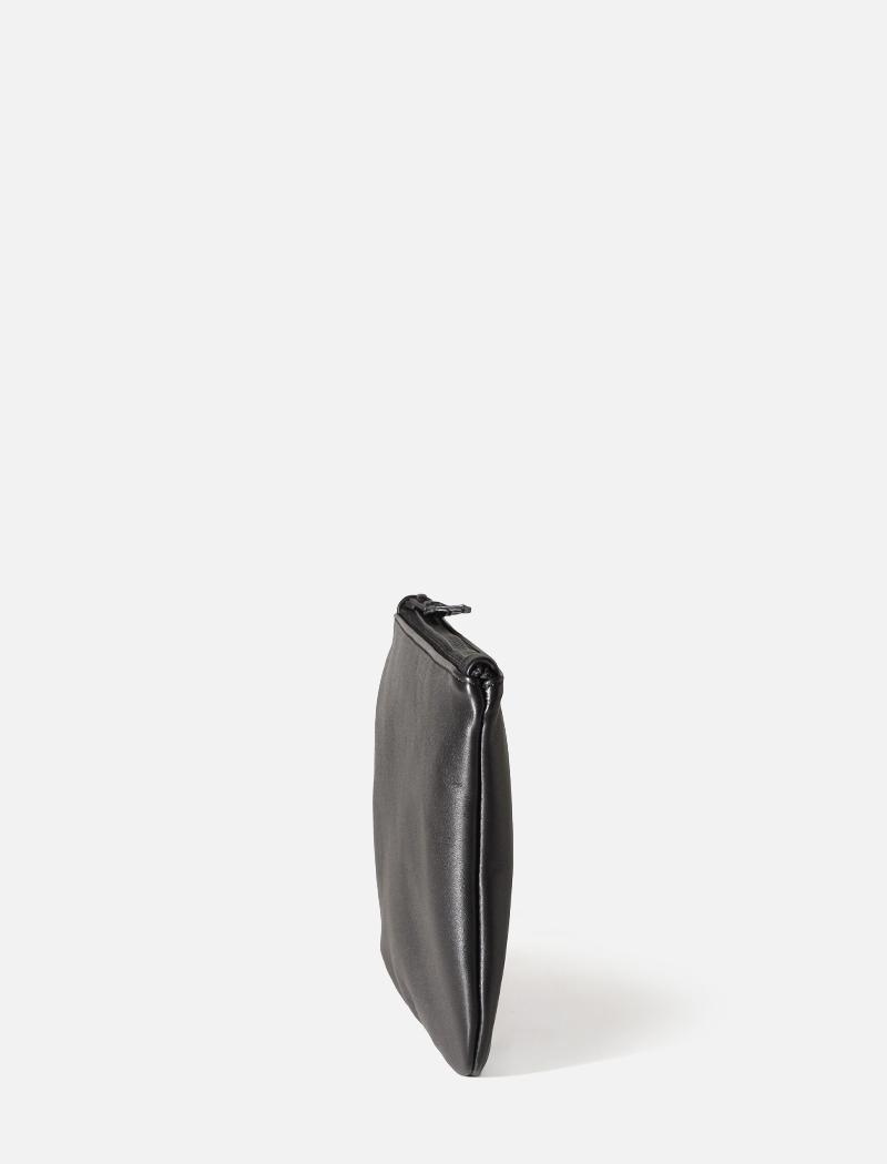 Haute leather pouch MMsize ( ram leather )