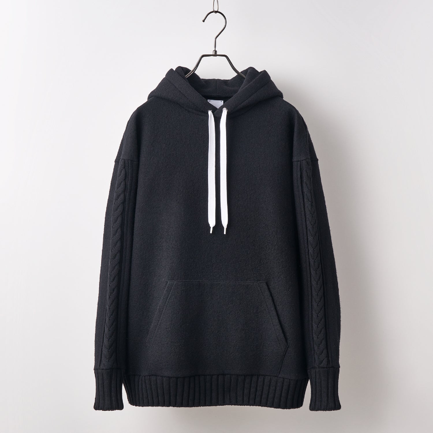 Wool felt cable hoodie Black