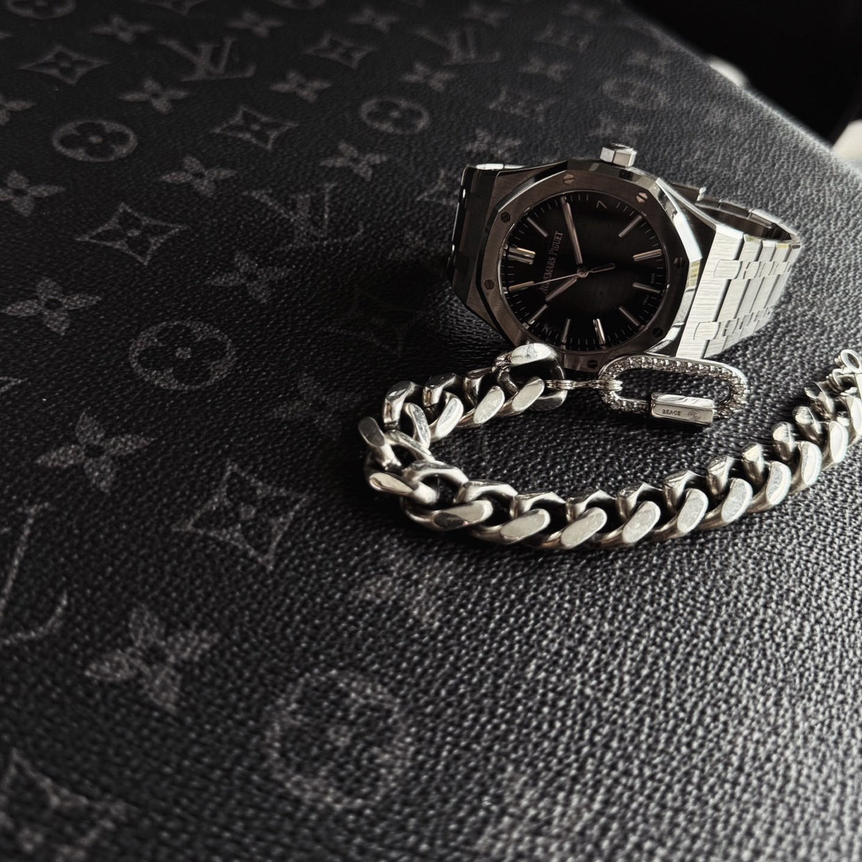 MASSIVE BRACELET