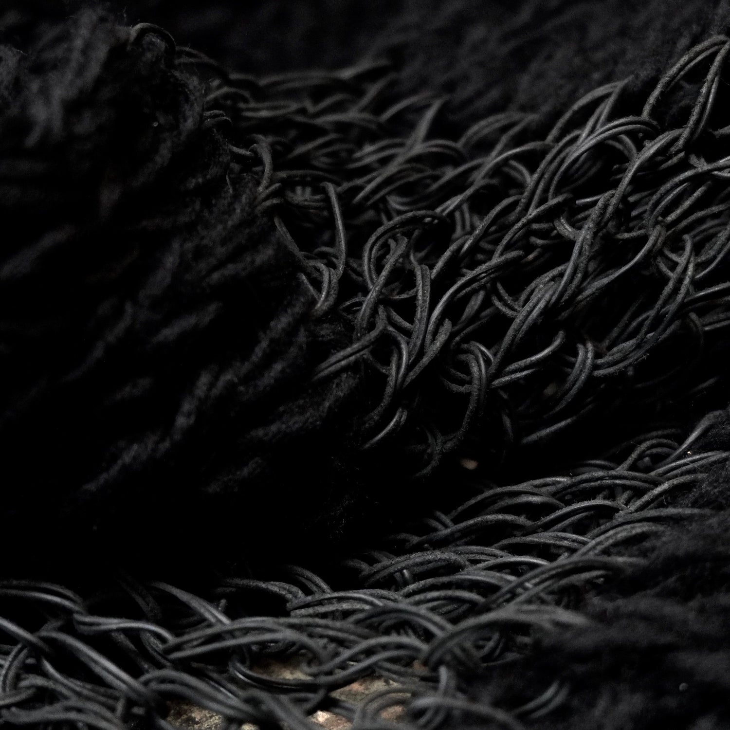KNITTING LEATHER SNOOD カラー：ブラック