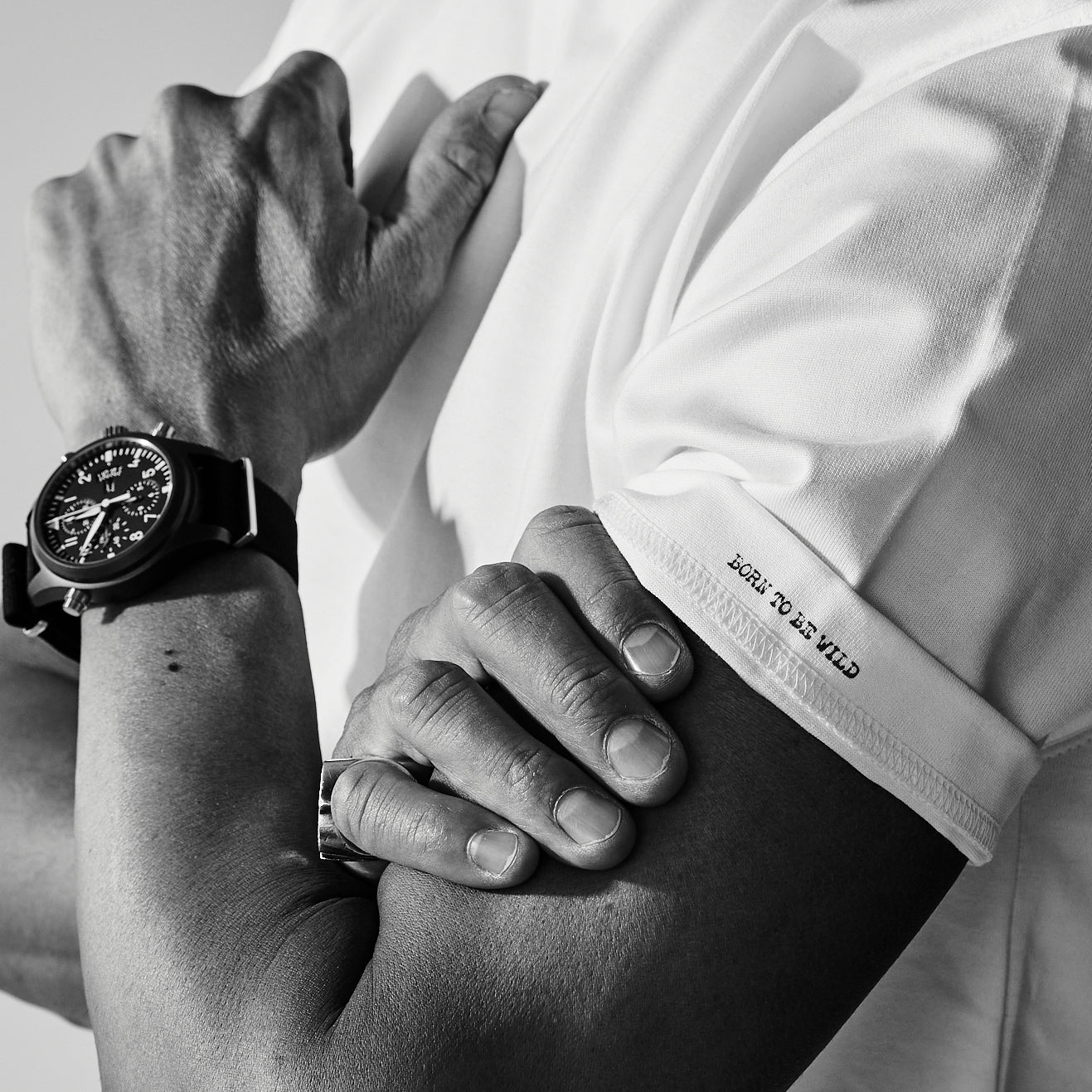 干場×サトシーノ コラボブランド Tシャツ（ポケT）「T-2」 – THE BAR